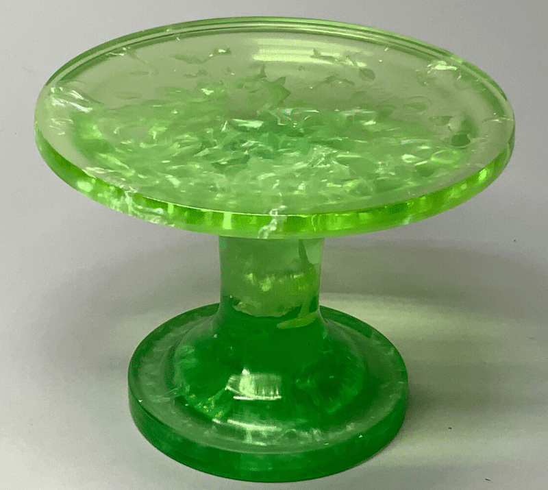 Platter with shell rim